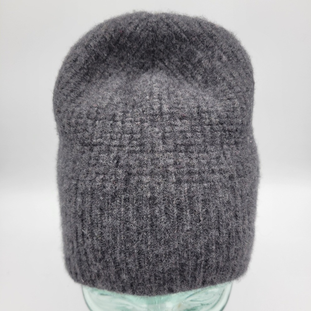 Banana Republic Wool Charcoal Gray Waffle Knit Beanie Soft Winter Ribbed Hat